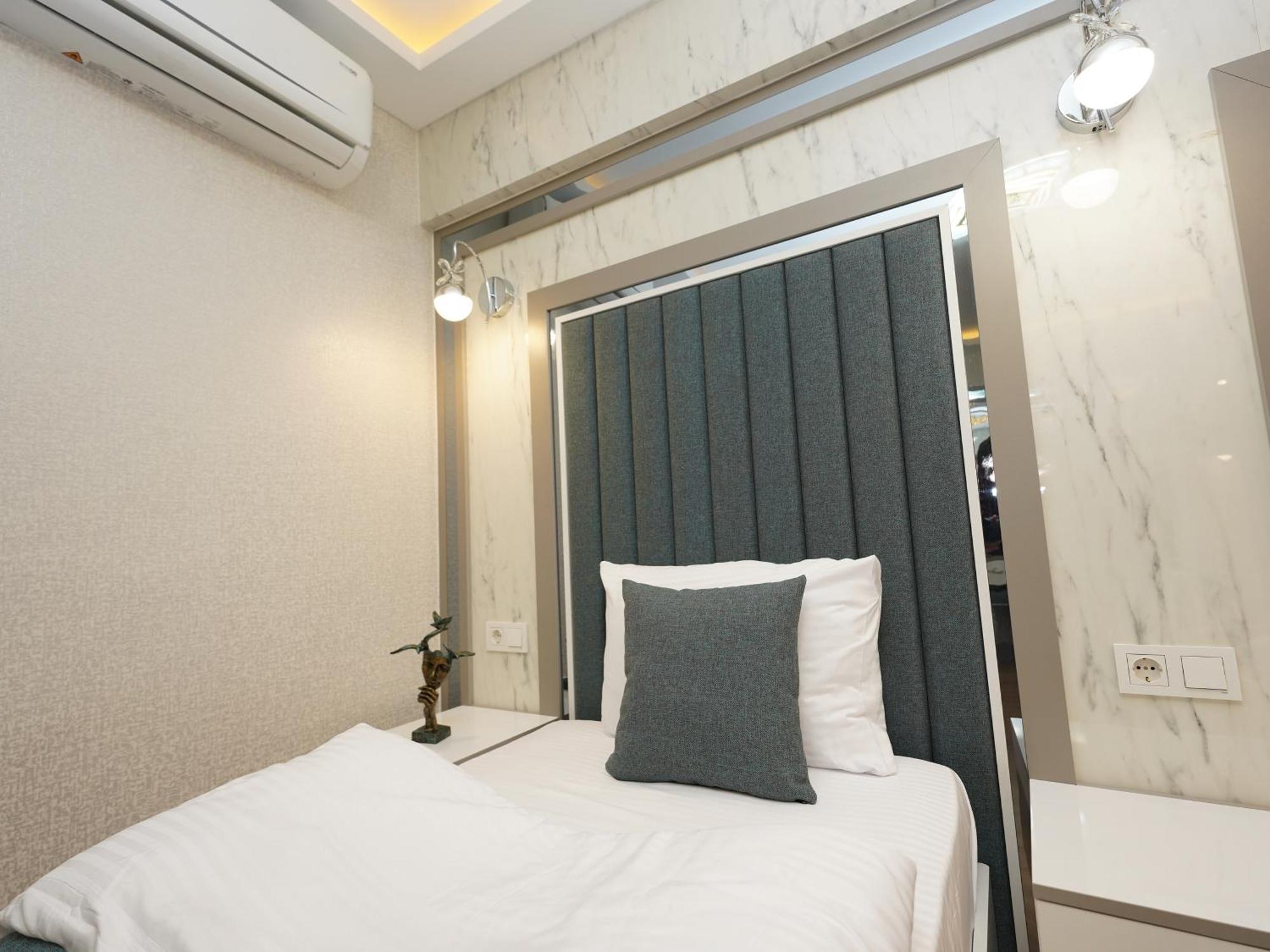 Gazelle Hotel